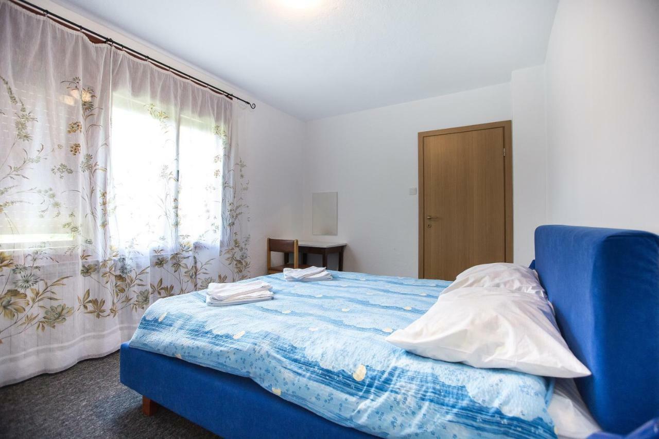 ASGARD Guesthouse Josipdol Extérieur photo